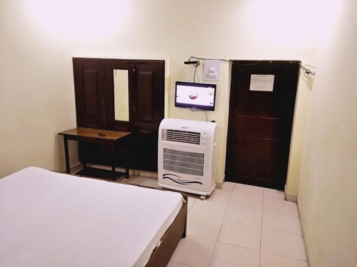 Roop Guest House Lucknow Exterior photo